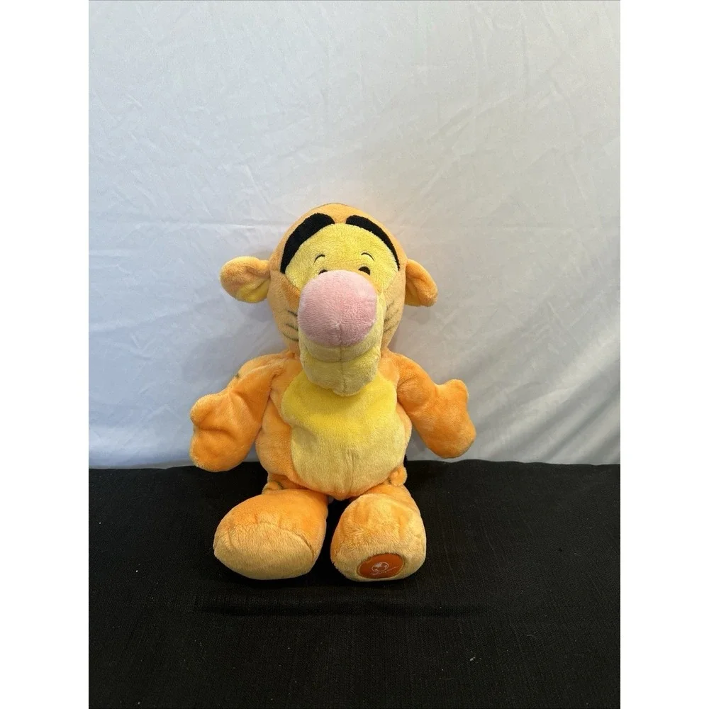 Disney Store Winnie the Pooh Plush Lot Eeyore Puffer Vest Pink Tigger 3pc Set‎